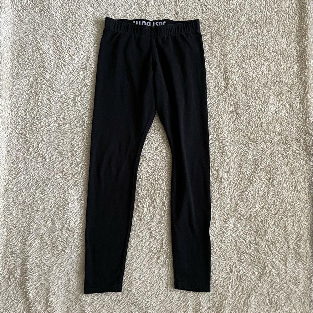 Nike Sportswear Essential High Rise Leggings - Picture 3 of 10